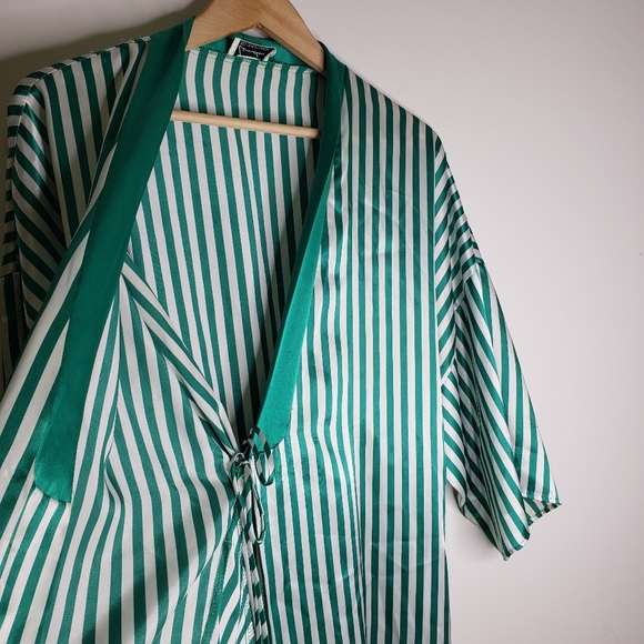 Linda for Eatons Satin Two Piece Sleep Set Nightgown & Housecoat Vintage - Picture 11 of 13